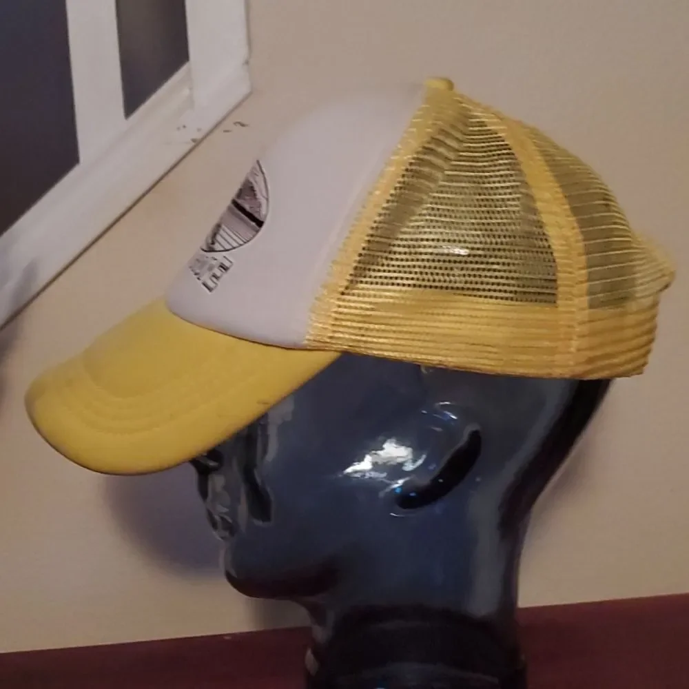 Vintage Maalaea Store Maui Hawaii Mesh Hat